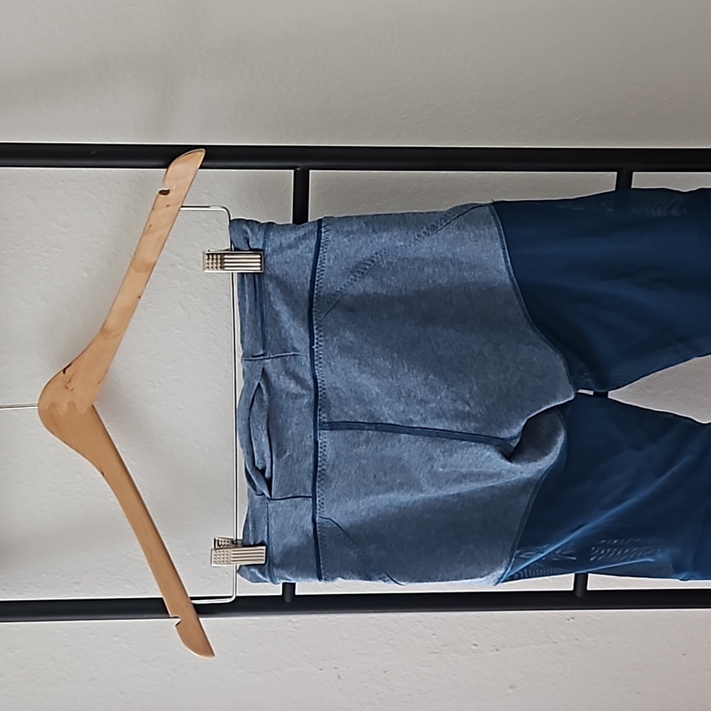 Lululemon Cropped Leggings size 4